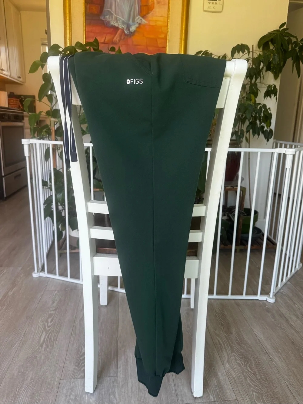 FIGS Women’s “British racing green” Zamora Jogger Pants - Size XS
